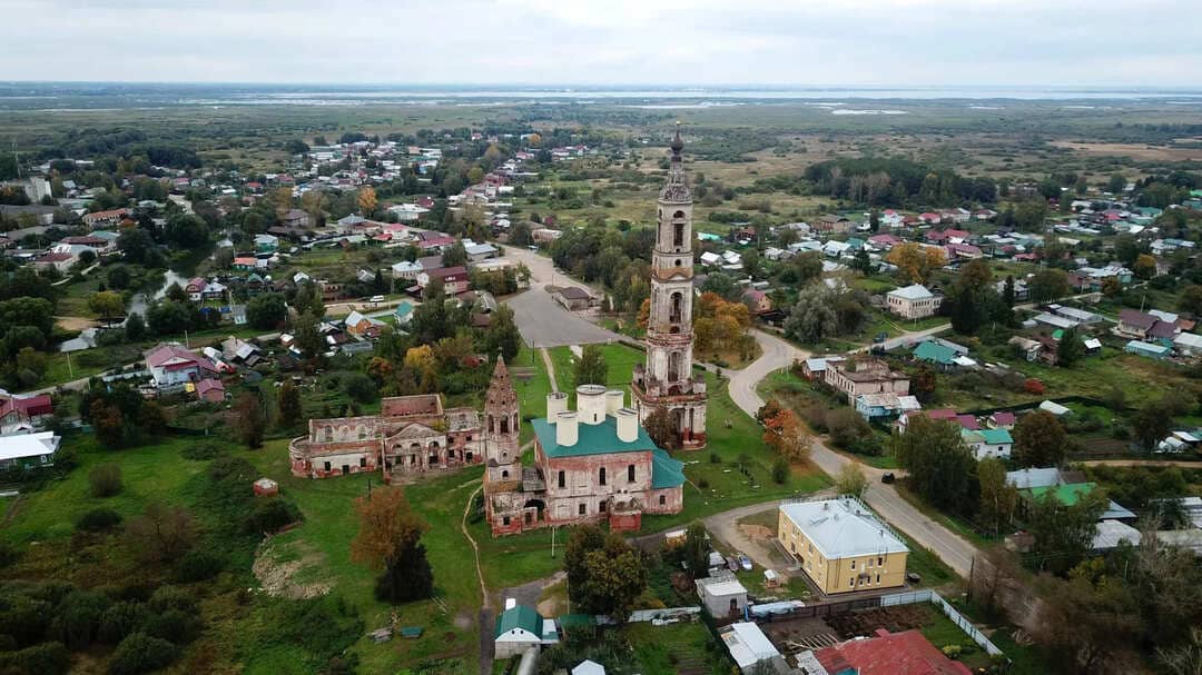 Porechye-Rybnoye. The ensemble of the Church of Nikita the Martyr and the Church of Peter and Paul